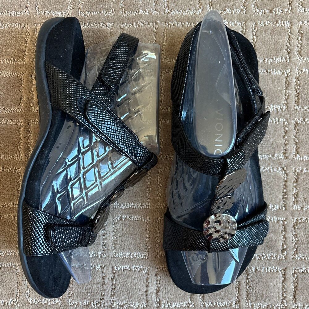 Vionic Rest Farra Sandal Womens 7 Black Backstrap Medallion Slingback Ortho Arch